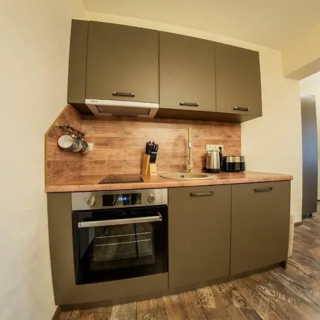 Crown Life Appartement