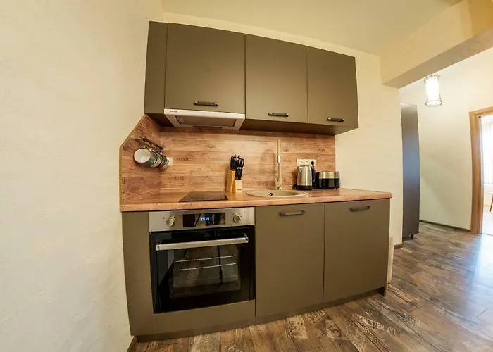 Crown Life Apartamento