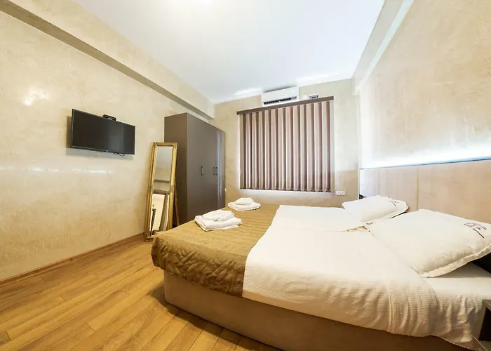 Apartamento Crown Life