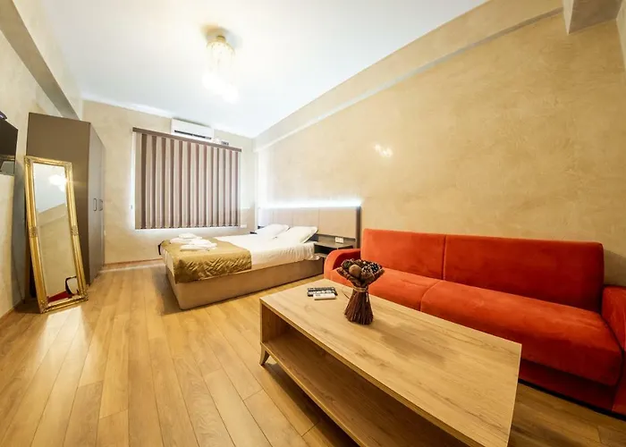 Crown Life סופיה